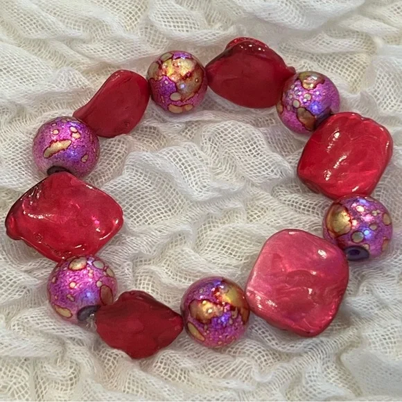 Handmade beaded stretchy stackable pink Barbie bracelets - Picture 6 of 10